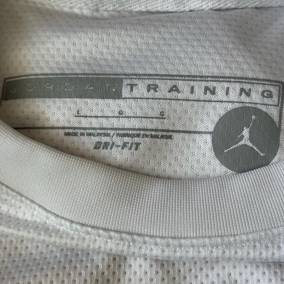 Air Jordan Retro 9 Men's Shirt - Picture 3 of 5